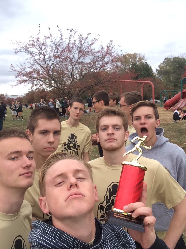 jawnguyPhD's tweet photo. PURC took third day #RushRunClub #PhiRhoChi #Nattybound #WhiteCastleBathroom #OccupyHardees #ShittingInShell https://t.co/msKNTZ1QtO
