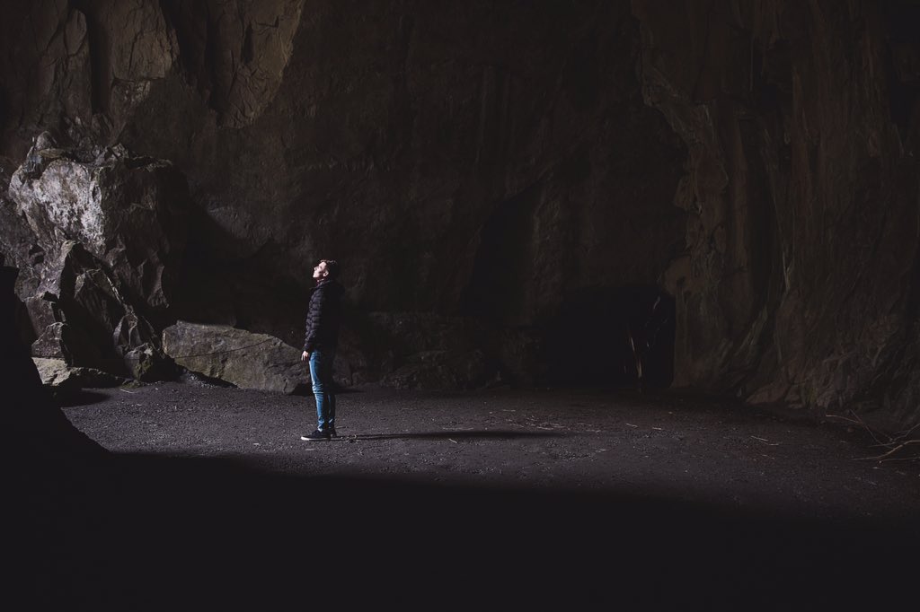 joshua_earle's tweet photo. Exploring the Cathedral Cavern #takeatorch https://t.co/bVTNxM1edy