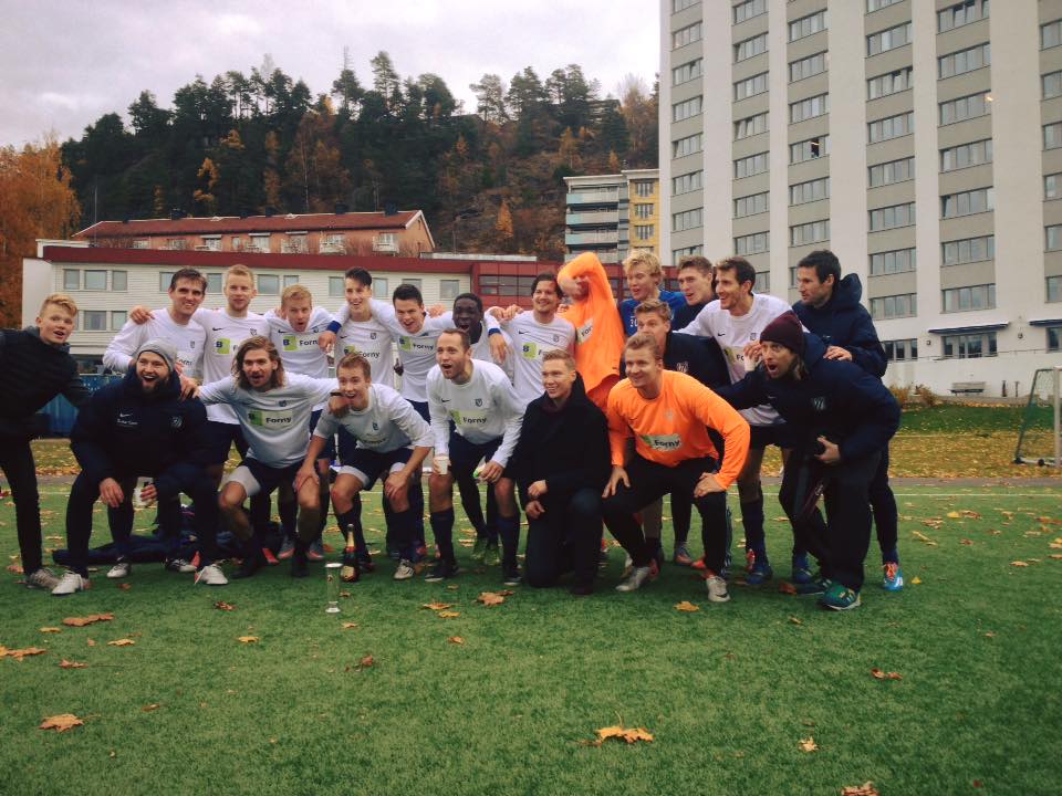 FriggOsloFK's tweet photo. Vi gratulerer denne herlige gjengen med en fantastisk sesong. https://t.co/8vgVYRrogu