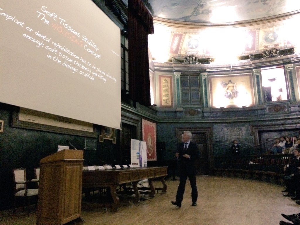 EMarti_KLOCKNER's tweet image. Impresionante entrada, #housingconceptbydrvela #3erbtd #klocknerimplantsystem #botiss