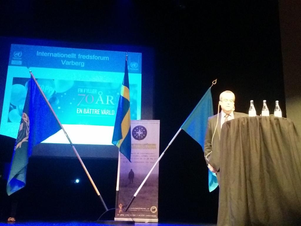 FNforbundet's tweet photo. Nu @jenspetersson om vikten av att lyfta positiva trender i världen. "Uppgivenheten är vår största fiende!" https://t.co/j5yJAWzI3P