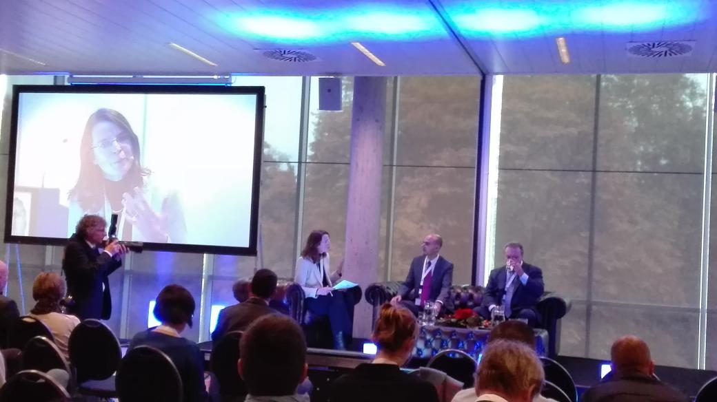 IAOenglish's tweet photo. Final Q&A session with @Ingelife, Rafael Zegarra-Parodi and Lino Cedros. Questions? Shoot! #ICROM1 https://t.co/l7wfkdUZXF