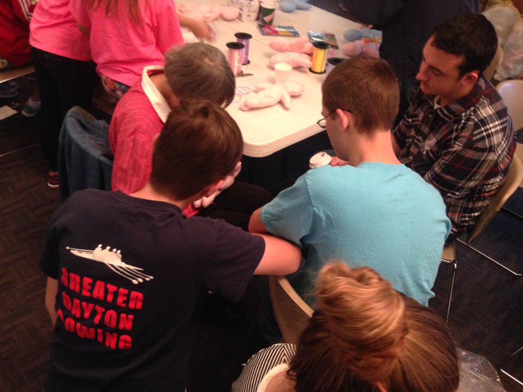 GDRAbby's tweet photo. #MakeADifferenceDay #rowdayton #kiwanis #rowing https://t.co/DTaeO5lBFz