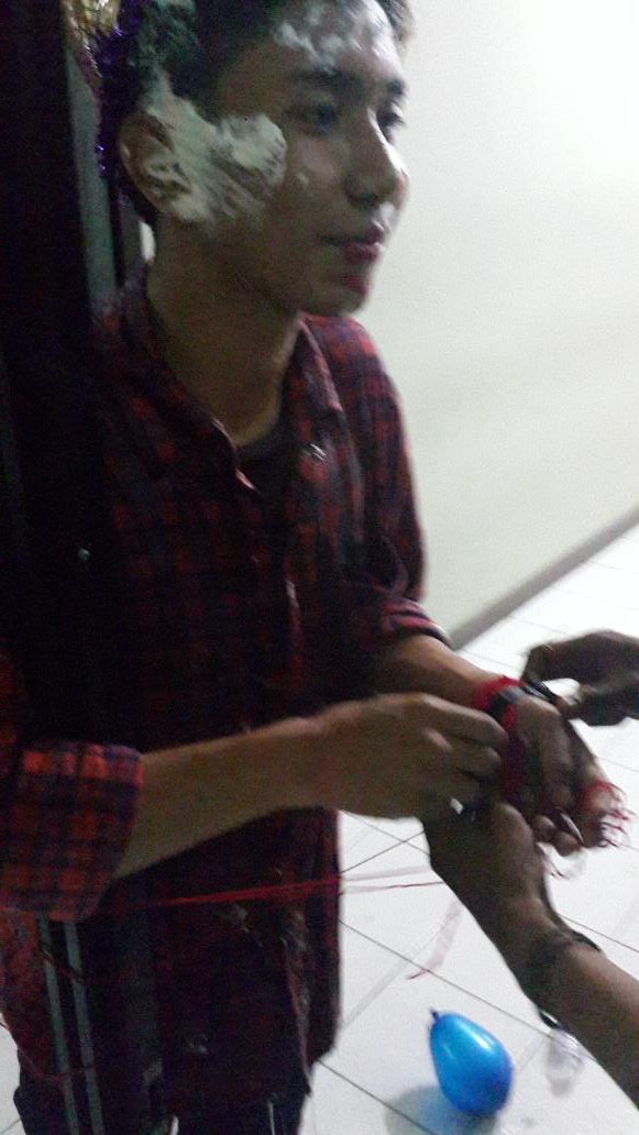 <a href="/punggehp/">P H P</a> selamat ulang tahun buat ketua angkatan kita, semoga di umurnya yg ke-21 ini akan baik2 saja 😁😁😁😃😃😃😄😃