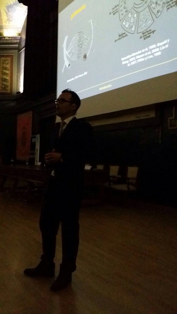 QGE79's tweet image. Apasionante y apasionado como siempre el Dr. Brizuela #3erbtd #klocknerimplantsystem #botiss