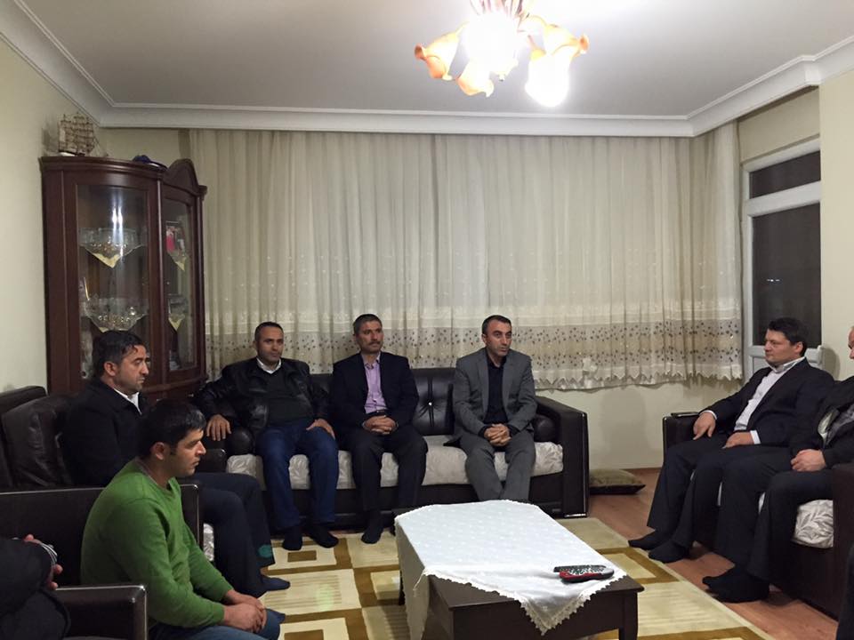 argeumr's tweet photo. Bel.Bşk.Yrd.@hakangurbuz24 ile Cemil Meriç Mah.Ihlamur Evleri Site Sohbetimiz @ESEDATCAKIROGLU @NYEKELER @ekanariya https://t.co/xlKZZvDjjx