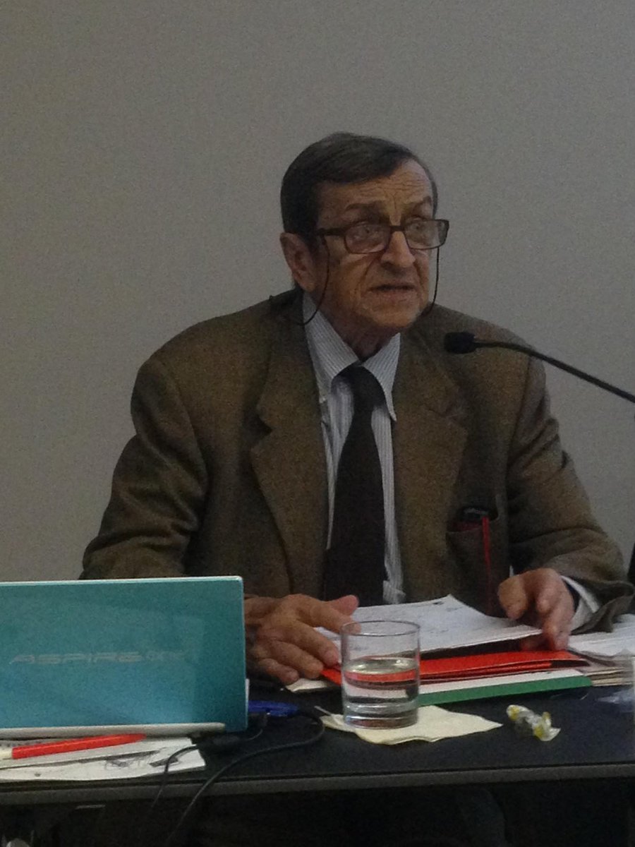 ComPubblica's tweet photo. #ComLAB2015 G. Mombelli: "Intendiamo realizzare con i colleghi francesi un manifesto sulla comunicazione pubblica" https://t.co/8IqZl4MLY8