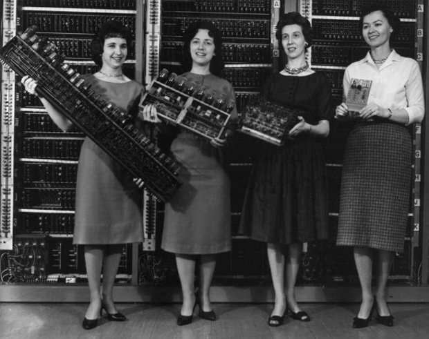 tkmircheva's tweet photo. These are not models, these are some of the greatest programmers in history. #vmwomen #RailsGirlsSofia #railsgirls https://t.co/JJNjv5xkw0