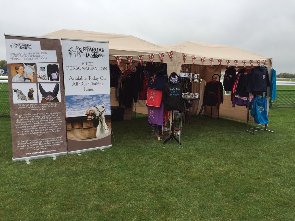 katiewakefield1's tweet photo. #staroak @Staroakdesigns stand looks lovely https://t.co/Qgx7WZ9Tfd