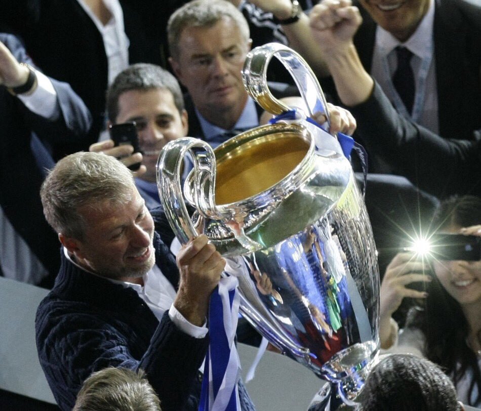 HAPPY BIRTHDAY TO THE ONE AND ONLY ROMAN ABRAMOVICH   the things he had done for our club are  