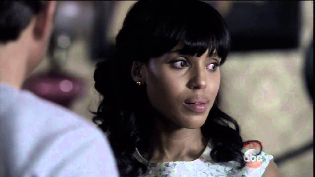 Reds_Logic's tweet photo. She did tear up when he gave it to her. It was like one of those fairytale moments. #TheTruthWorks #Scandal https://t.co/SxWZvqdzxS