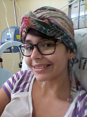 g1's tweet image. Jovem com leucemia se divide entre tratamento e estudos para o Enem glo.bo/1GxROiZ #G1 #Enem2015 #Enem