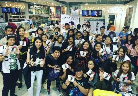 jsscrna's tweet photo. @ddlovato @demipilipinas #ConfidentAlbumLaunchPH #ConfidentPH https://t.co/WgbGOKm2oV