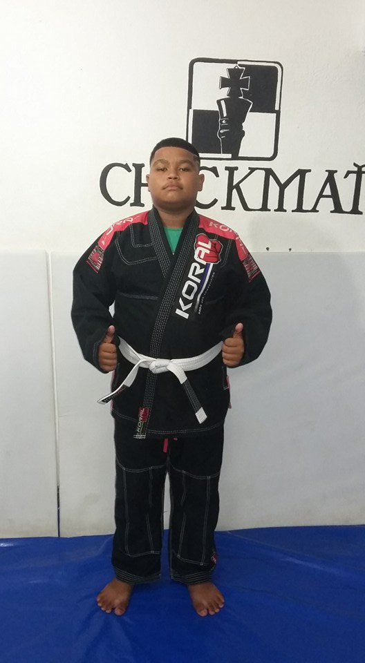 Checkmatkta's tweet photo. Armadura nova da #koralteam p/ o último campeonato em nov #checkmatkta #ricovieira #sebastianlalli #gustavimbjj https://t.co/DBF4MuPqBL