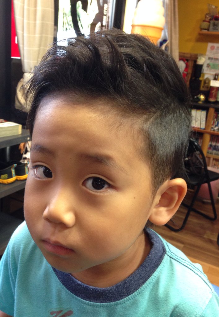 メンズヘアークラブb2 No Twitter 今日のヘアースタイルpart2 可愛い僕ちゃん保育園児 サイドはツーブロックに襟足は長めのヤンキー風w 前髪を立ち上げイカつくセット ビフォーアフター T Co Cna66zkuhp メンズヘアークラブb2 No Twitter 今日のヘアースタイルpart2 可愛い僕ちゃん保育園児 サイドはツーブロックに襟足は長めのヤンキー風w 前髪を立ち上げイカつくセット ビフォーアフター T Co Cna66zkuhp
