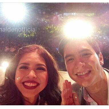 somethingtodo4u's tweet photo. Selfie with aldub nation! @mainedcm ❤ @aldenrichards02 wooaaaaah!

#ALDubEBTamangPanahon https://t.co/dDL774zuNz https://t.co/HFbzWIpj0z