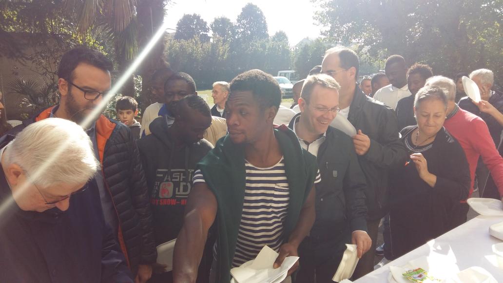 Iniziata inaugurazione di #este <a href="/LucaFavarin/">Luca Favarin</a> <a href="/MeltingPotEU/">Melting Pot Europa</a> <a href="/sruotolo1/">Sandro Rotolo</a>