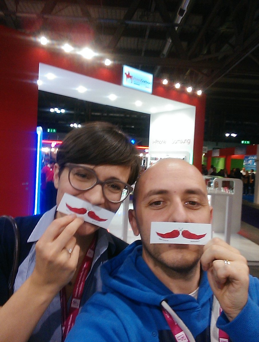 oniwakamaru3's tweet photo. #baffoinfiera baffi e peperoni cruschi! https://t.co/V6TfxRZi7Y