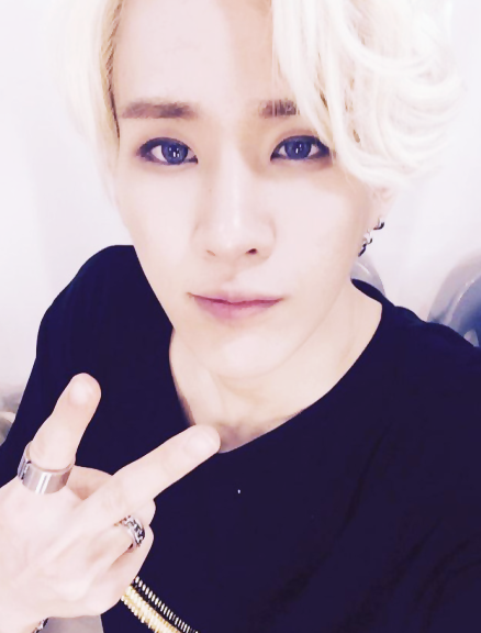 bbangjooo_'s tweet photo. 여러분 오늘이 무슨 날이게용??? 오늘은 네이버 브이앱 탑독의 랜덤티비로 여러분 만나는 날이지용~~ 오늘은 제 볼링 실력을 보실 수 있을 거에요~ 이따봐요. https://t.co/0fAsj3O5tQ