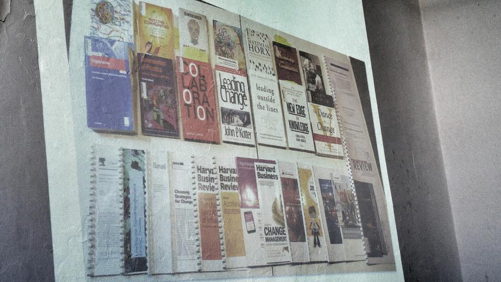 inklusiv's tweet photo. Benchlearning Projekt #blp15 Was auffällt: #CHANGE bestimmendes Thema d Literaturliste bei Corporate #cmgr! #ccb15 https://t.co/yj8fTyN3zs