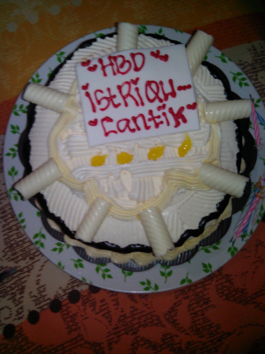 Sekecil apanpun perhatian yg engkau berikan. Aq sangat bersyukur. Terima ksh sygku..*hugs