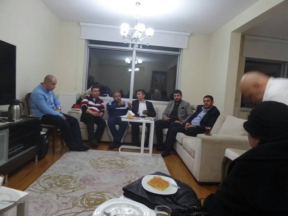 argeumr's tweet photo. İlçe Bşk. @ESEDATCAKIROGLU ile Saray Mh.Dora Park Sit.Sohbetimiz @serkaninanoglu @NYEKELER @salhozden1964 @ekanariya https://t.co/rvpxQOuInZ