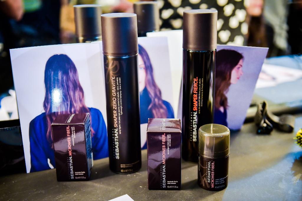 Shaper Zero Gravity, Shaper Fierce e Microweb Fiber: usados pelo Beauty Artist Dani Hernandes nos looks Lilly Sarti.