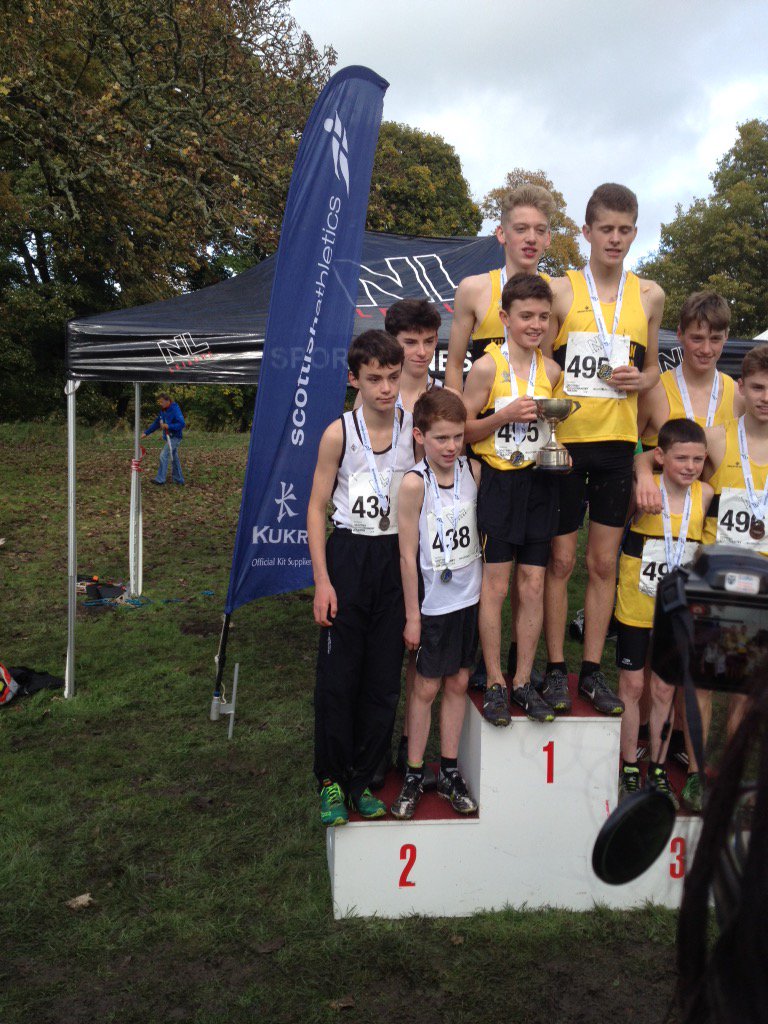 DADarnit's tweet photo. @CorstorphineAAC brilliant family silver in the boys race #addisonsarmy #CAACkids https://t.co/tYkrjywwNL