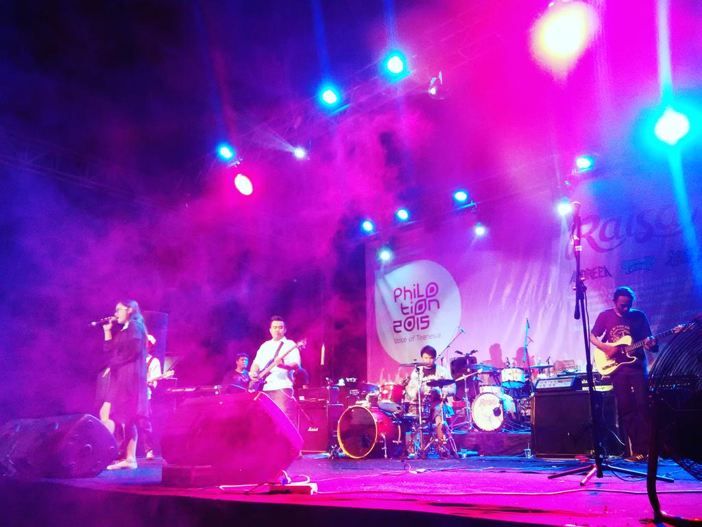 Kandank Musik UNISBANK on stage #KonserRaisa #Raisa #Philotion2015