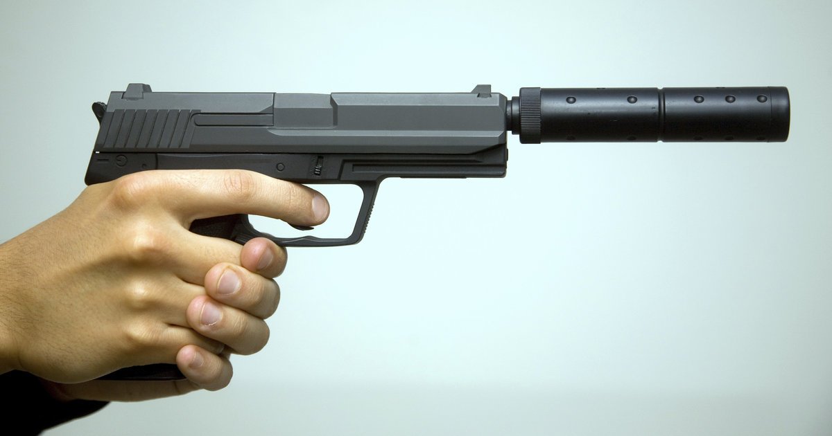 HuffPostPol's tweet photo. GOP lawmakers want to make gun silencers cheaper, easier to buy https://t.co/Vj4lAzS9pj https://t.co/6vOwAiUlvc