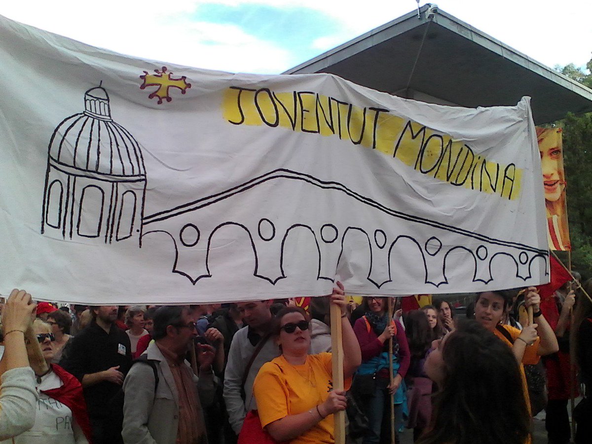 JoventutMondina's tweet photo. Per carrière ! #ManifOc #jmTolosa https://t.co/IIcHea72Ir