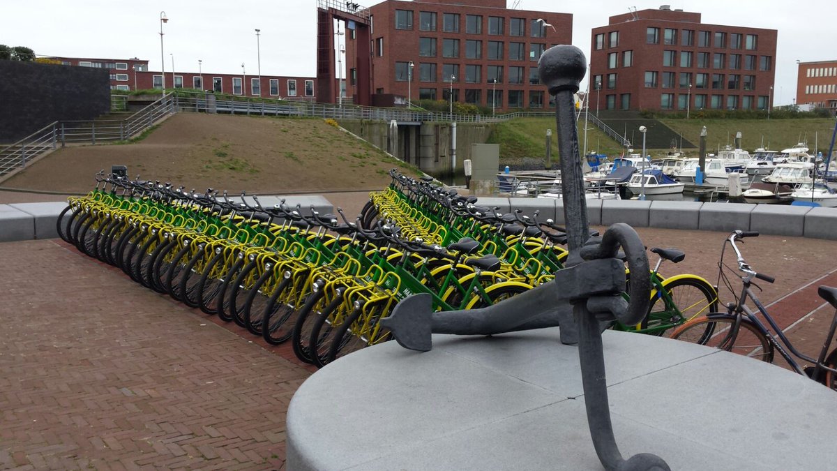 haagschefiets's tweet photo. HSF staan klaar voor tour door @Newsroom070 georganiseerd @GlopeEvents #scheveningen @michelrogier @karstenklein https://t.co/rnnVBQ28zQ