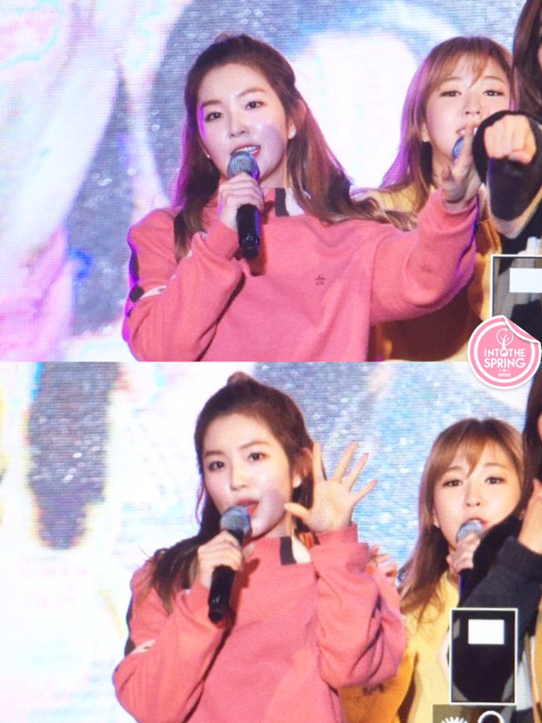 itspring_0329's tweet photo. 151024 슈퍼블루마라톤대회 #레드벨벳 #덤덤 #아이린 preview 2 #DUMBDUMB 오늘 추운데 따뜻하게 입고 다녀~~~ https://t.co/tyaQrUeAWI