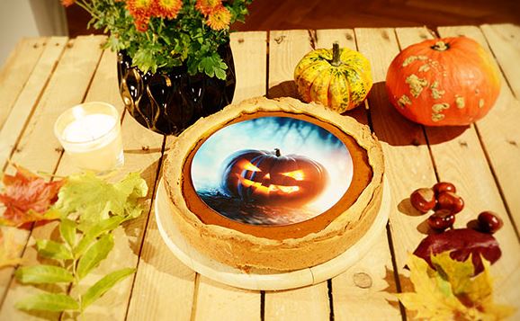 Moellerie's tweet photo. Ein tolles #Rezept für #Halloween: #Pumpkin #Pie

@Backenverfuehrt 

https://t.co/duLzAgxsVs

#Backrezept #looxis https://t.co/KMHP6NkCEQ