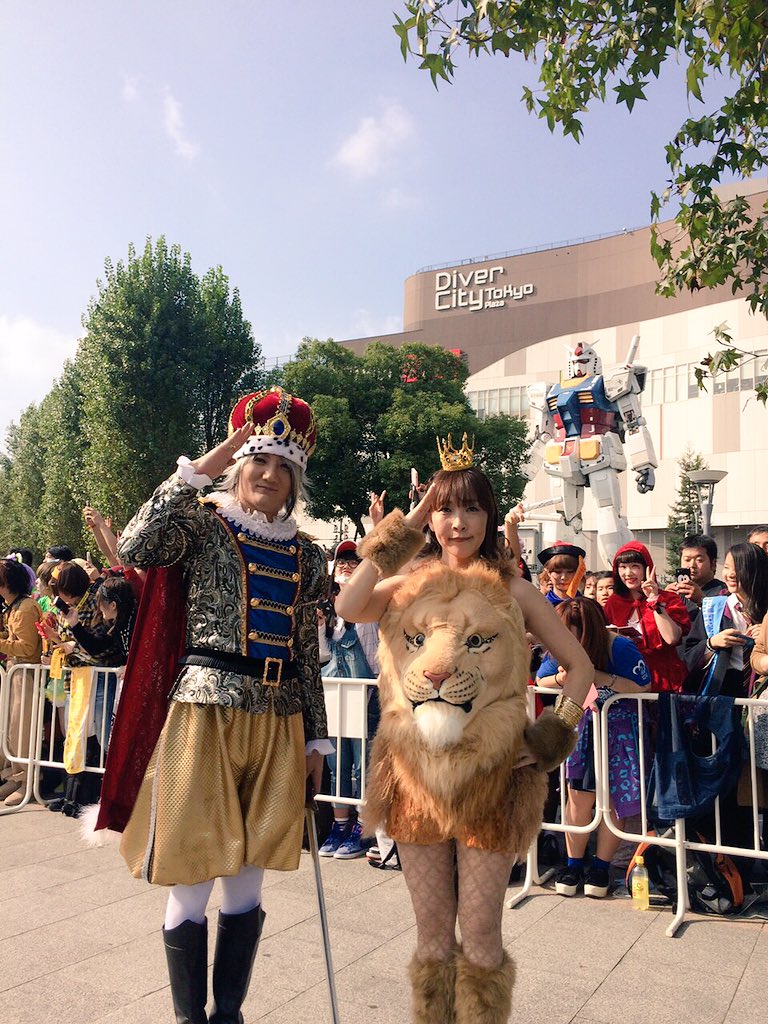 angela_KATSU's tweet photo. めざましテレビ T-SPOOK
参戦ありがとうございましたぁー！
夢のスリーショット☆
angelaいきまぁーーーす
アレやりたかった(Ｔ＿Ｔ) https://t.co/ymqWycZVhJ