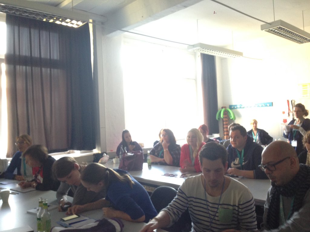 OliverBerger's tweet photo. Full House bei der @fanpagekarma Session, 2. Teil, auf dem @CommunityCamp #ccb15 https://t.co/zIPI8oZ98l