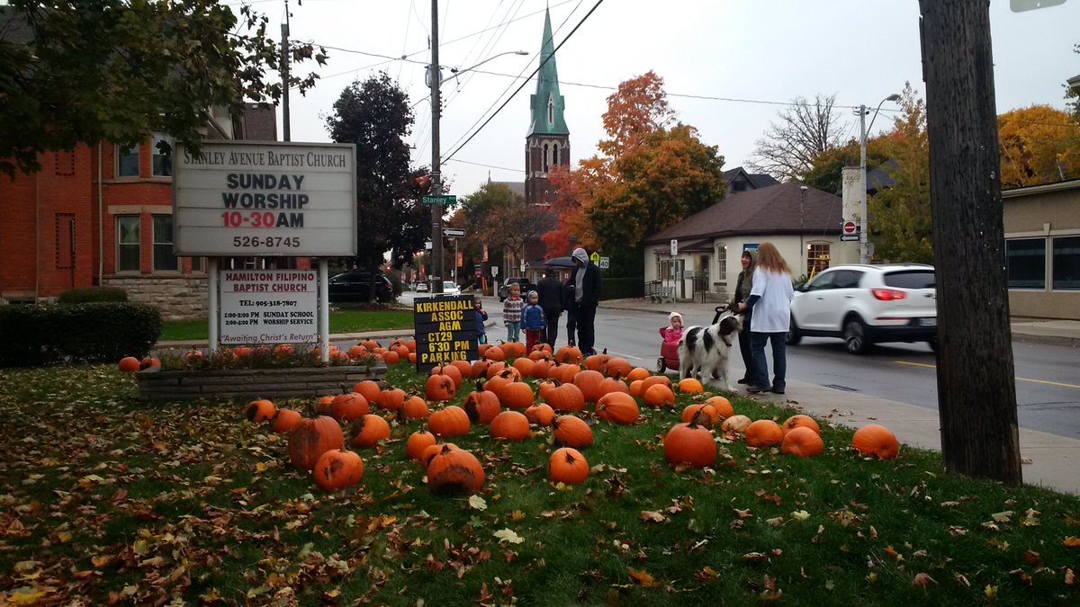 Mark_MIP's tweet photo. Too this one.... join @kirkendallhood for our annual pumpkin sale on Locke. https://t.co/X5smUWbuBu