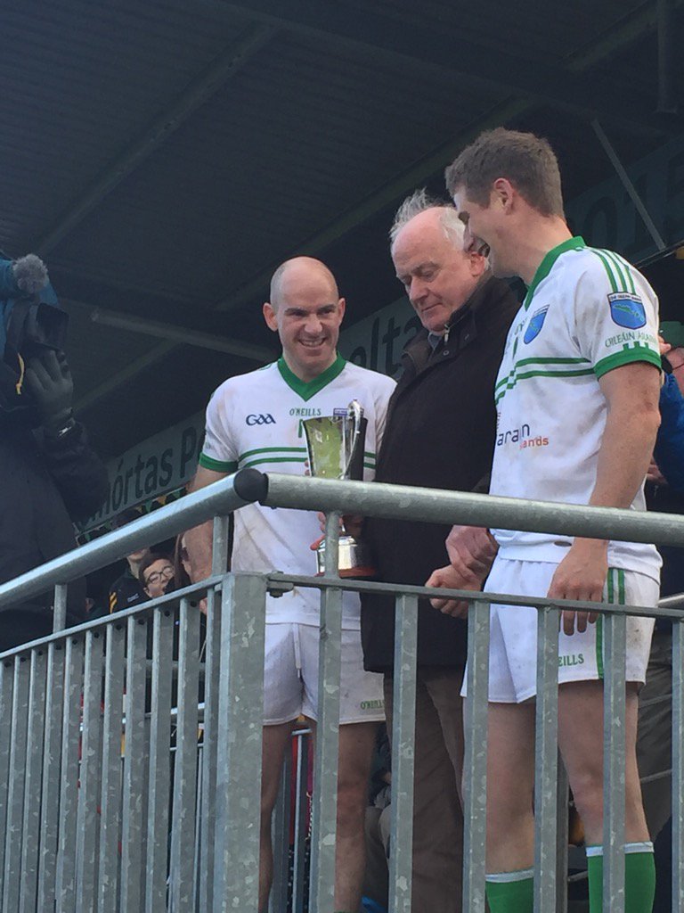 AilbheOM's tweet photo. Comhghairdeas le hOileáin Árann! @comortaspeile15 sóisir https://t.co/LQGJbDhjkk