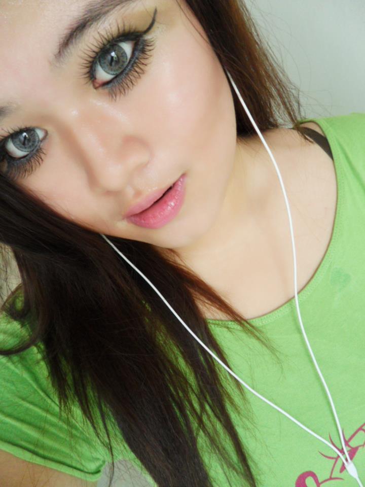 shekeyzekate's tweet photo. Good thing! I do when boredom strikes!
#falseyelashes https://t.co/BBelT0lS8x