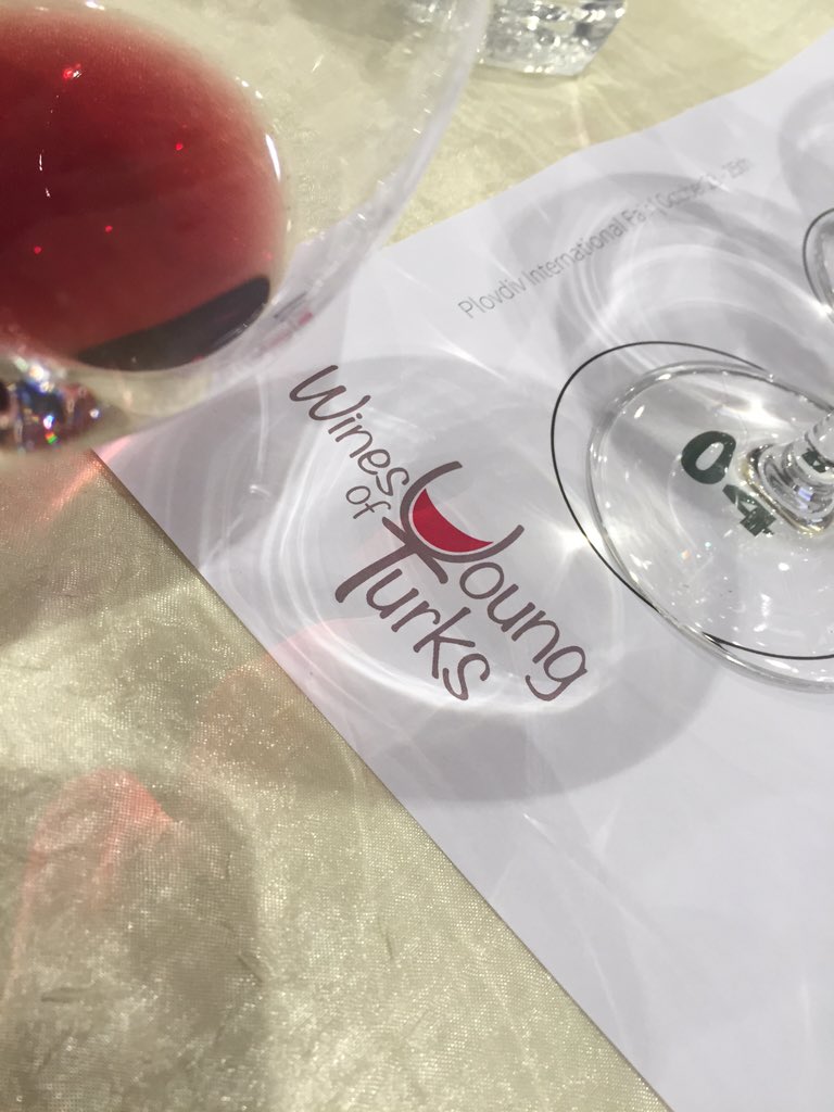 CHARLIEWINES's tweet photo. #5wineries #WineofYoungTurks explains #2013 #laws about #alcohol by the #turkishauthorities #ouchmyheart #DWCC15 https://t.co/uCdcgXbwcH