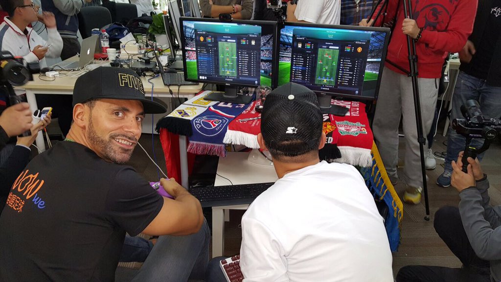 rioferdy5's tweet photo. Just getting my team ready for a game of fifa! @manutd vs city... I'm focused man!!!! https://t.co/cjSEoVHCuu