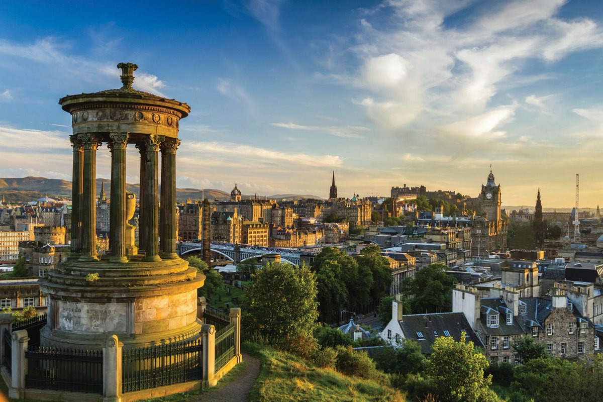 ScotlandNow's tweet photo. Good Morning from Scotland Now - you can't beat this iconic view from Calton Hill in Edinburgh! https://t.co/4zG1Wzp5M7
