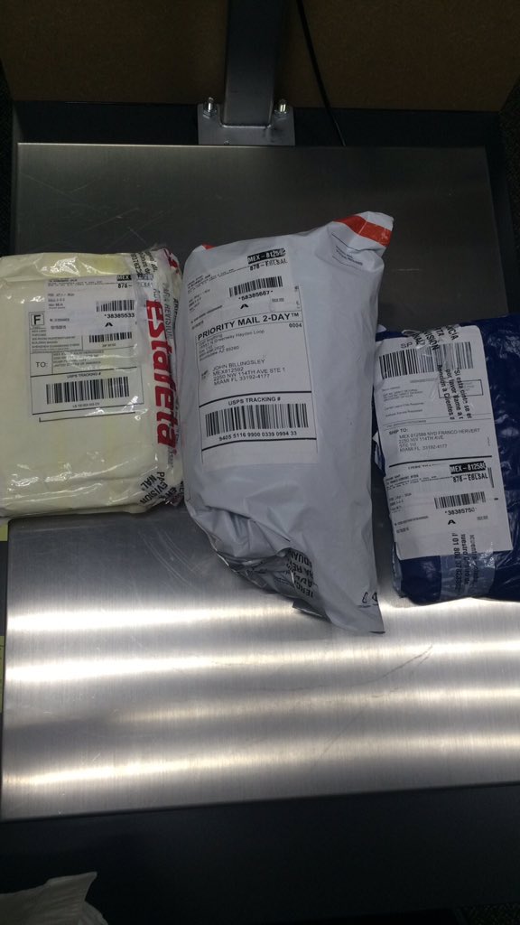 CancunMbe's tweet photo. Compra por Internet en EU y recibe como ellos en nuestra tienda - acércate nosotros te decimos cómo. https://t.co/gPi0FgyDaD