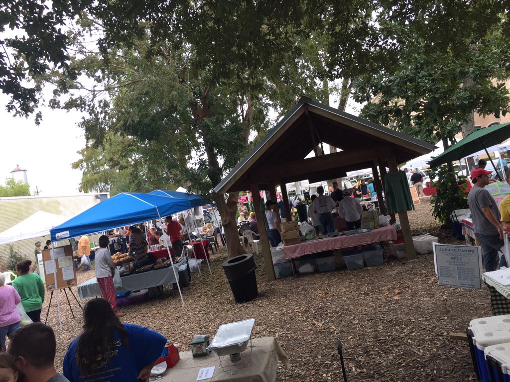 CoffeeRani's tweet photo. Good morning from the Covington Farmers Market! https://t.co/REffpdxEkn
