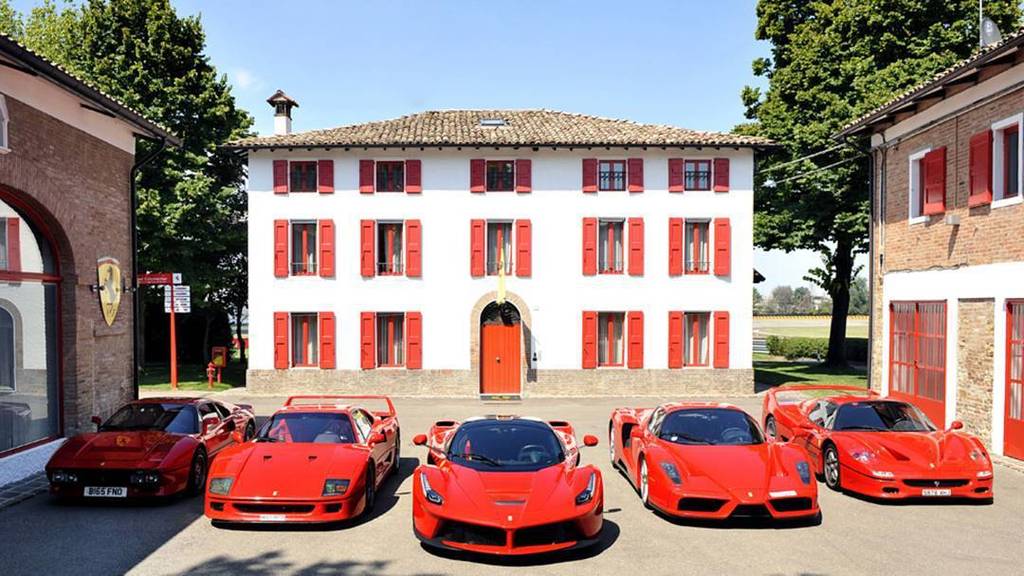 OnlyFerrariPics's tweet photo. #ferrari #288gto #f40 #laferrari #enzo #f50 #hypercar #marranello #house #enzoferrari #supercars #car #pagani by anโฆ https://t.co/7gSrTKm2C7