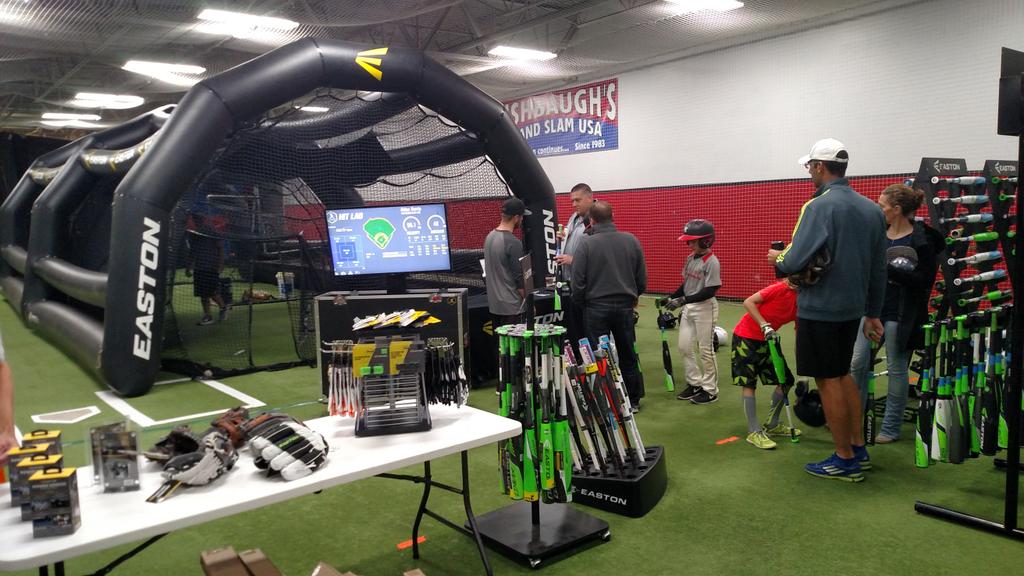 MGS_USA's tweet image. Easton Hit Lab going on today until 4pm. Come by..
