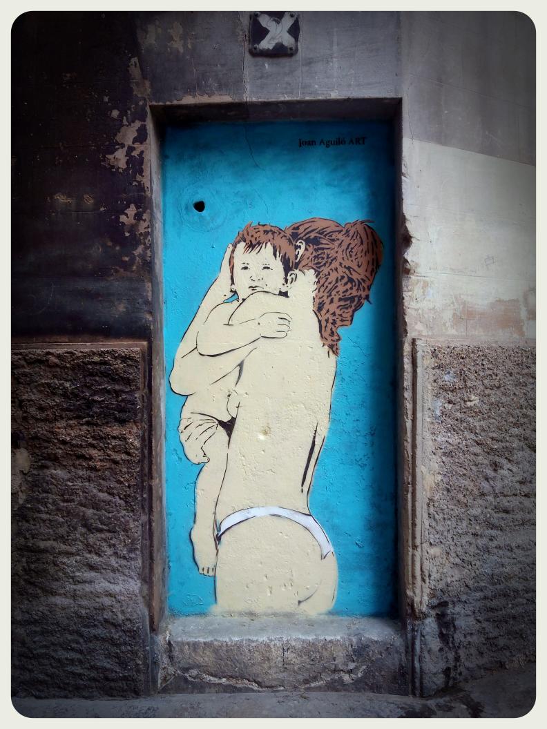 Horabaixa post el sol plorinyava l'infantó. No ploris angelet, no, que ta mareta no ho vol.