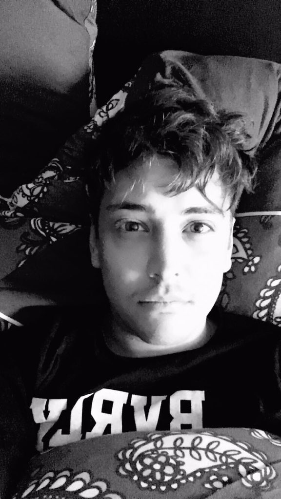 TheRealLiont tweet picture