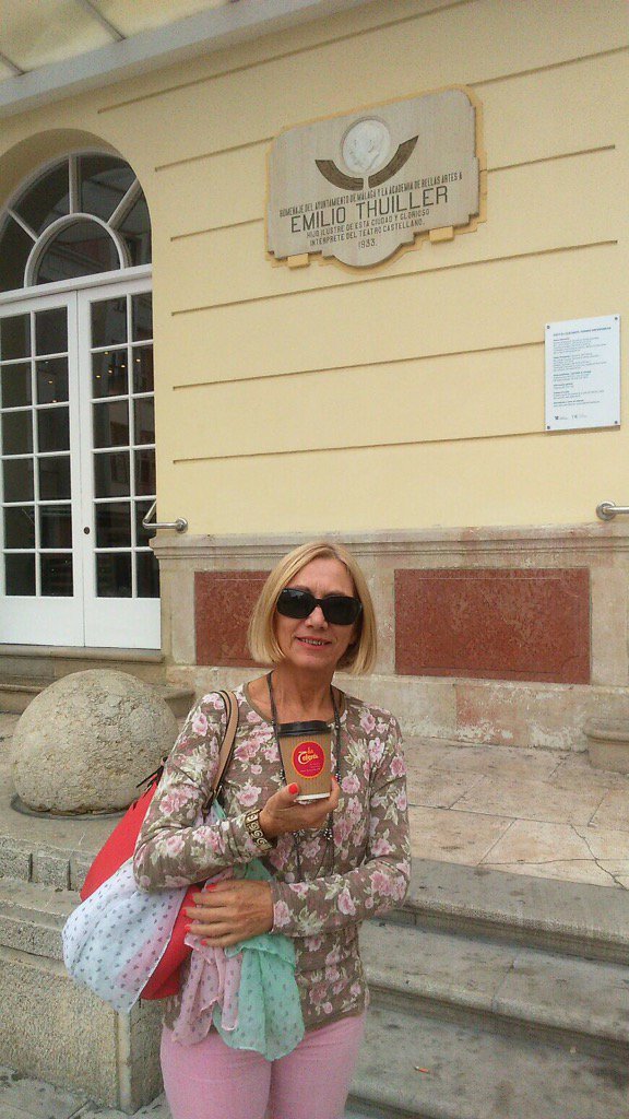 Remealsurdelsur's tweet photo. @La_Teteria mi #walkingtea desde el Teatro Cervantes https://t.co/sC1DTO5IQv