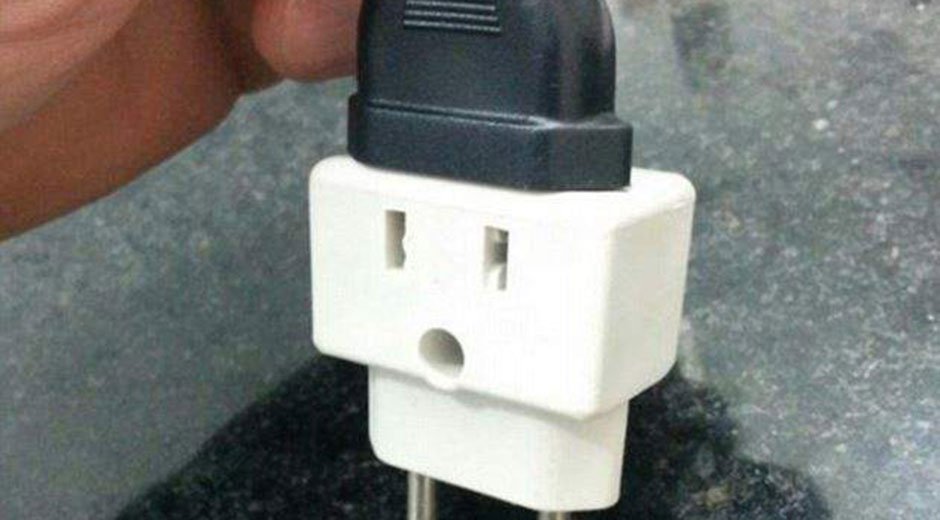 globovision's tweet image. ¿Ves caras en estos objetos? Es un buen síntoma goo.gl/vIvDeG